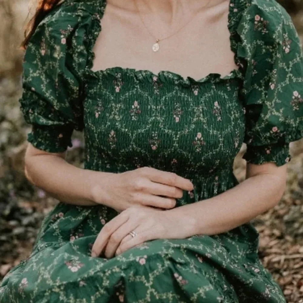 Hill House dress - Picture 1 of 3